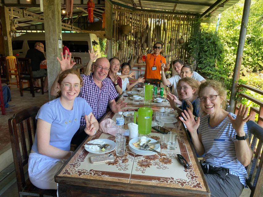 Chiang Rai: Popular Sightseeing Tour 7 places , Buffet Lunch - Tickets you pay on site: plan your budget like a pro