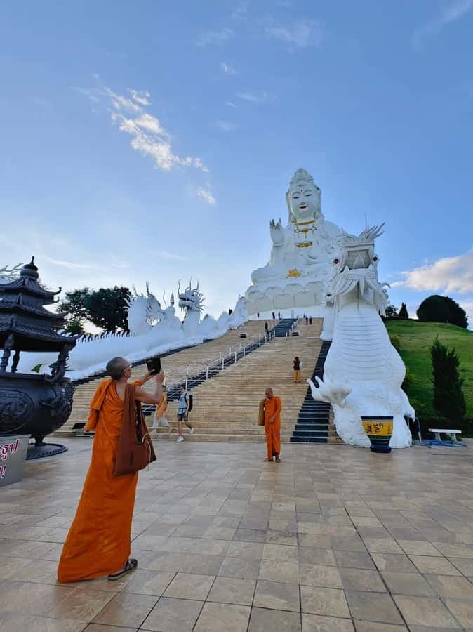 Chiang Rai Red Temple & Golden Triangle Boat Trip Free Lunch - Who This Tour Suits Best