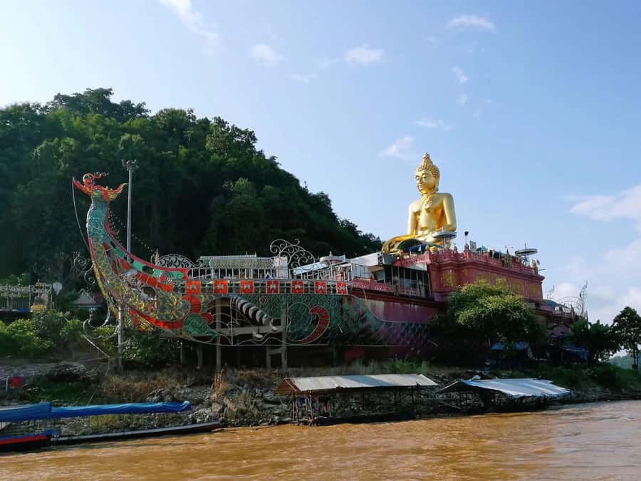 Chiang Rai Red Temple & Golden Triangle Boat Trip Free Lunch - Mae Khachan Hot Springs: Stretch Your Legs, Not Your Swimsuit