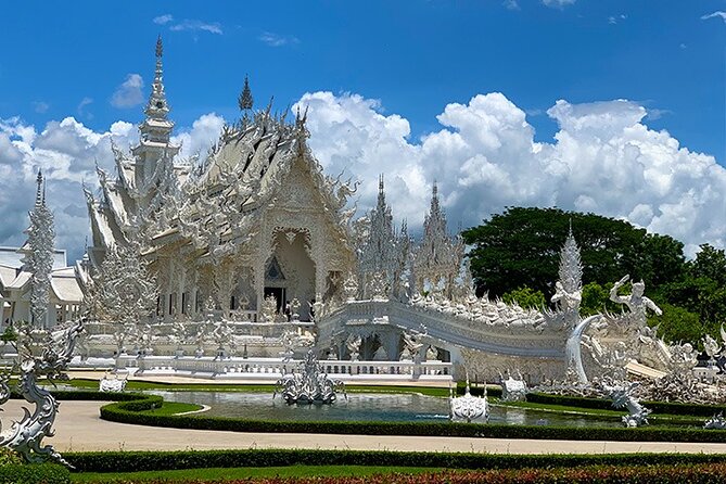 Chiang Rai Temples Private Tour from Chiang Mai - All Inclusive - Wat Rong Khun (White Temple): what to notice beyond the white paint