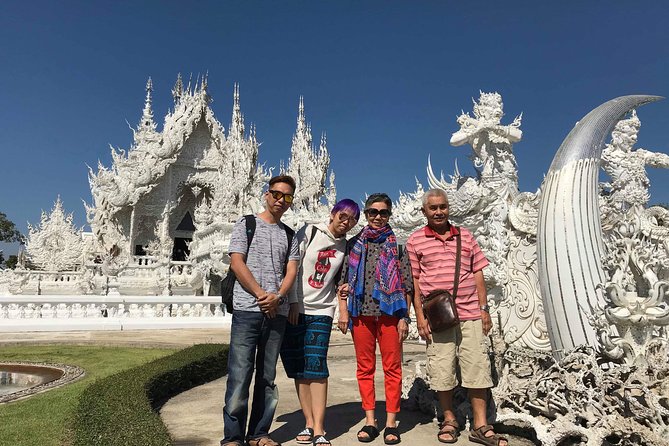 Chiang Rai Temples ( White,Blue )And Doi Suthep Private Day Tour - Lunch and Snacks: The Underrated Part of a Long Temple Day