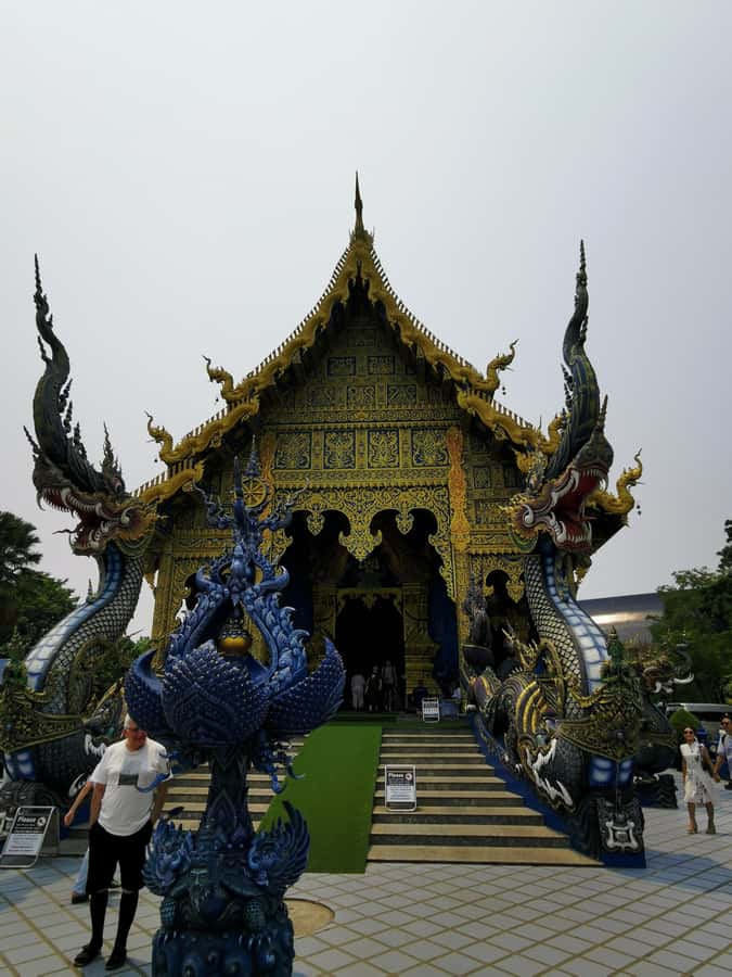 Chiang Rai White, Blue, Red 3 Temples Tour - Wat Rong Suea Ten (Blue Temple): Calm Architecture Break