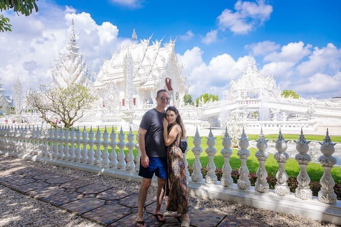 Chiang Rai White Blue Red Temples with Hot Spring from Chaing Mai - Key Things I’d Mark on Your Chiang Rai Checklist