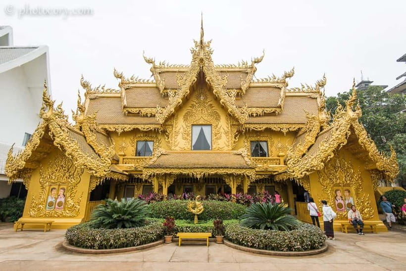 Chiang Rai: White & Blue Temples, Black House & Lunch, Guide - Black House or Black Museum: when the temple is weird on purpose