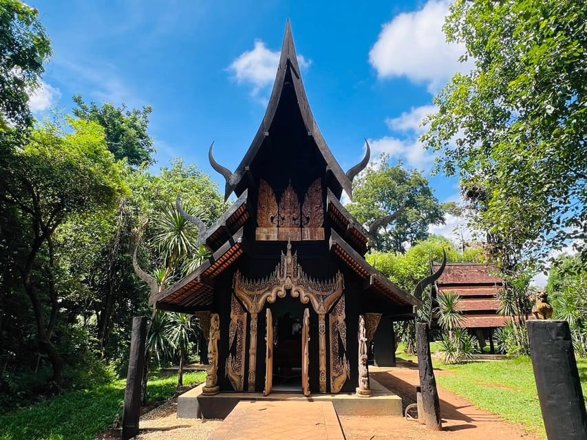 Chiang Rai:Private Transfer to Chiang Mai with Temples Visit - Road to Chiang Mai: How the Private Car Experience Matters