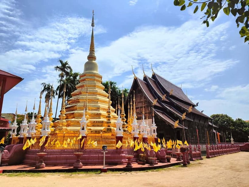 Chiangmai: Temple And City Walking Tour With Ex-Monk - Why an ex-monk guide makes these temples click