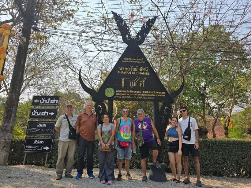 Chiangrai Full day: Popular 7 Location +Free! Opium m Ticket - Lunch Reset: Thai Buffet in an Air-Conditioned Break