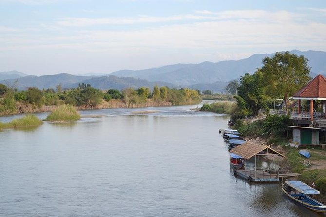 Chiangrai Round Trip Classic Tours 3 Days 2 Nights - Day 1: Chiang Dao Cave, Thaton lunch, Hompandin Farm, and Golden Triangle views