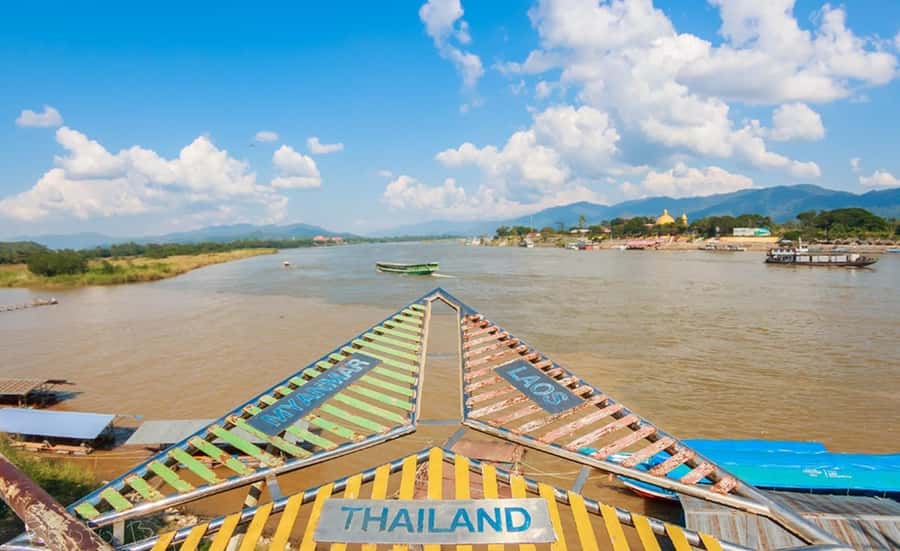 ChiangRai:Full Package!Temples,Long Neck,The Golden Triangle - Wat Rong Suea Ten (Blue Temple): sapphire interior and dancing tiger energy