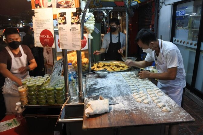 Chinatown Street Food Night Tour by Tuk Tuk in Bangkok - Pak Khlong Talat, the 24-hour flower market: scent and color on a schedule