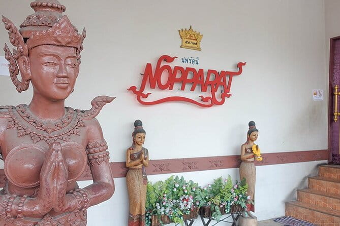 ChomSindh Authentic Thai Dining Experience - Lunch or Dinner - Logistics You Should Not Ignore