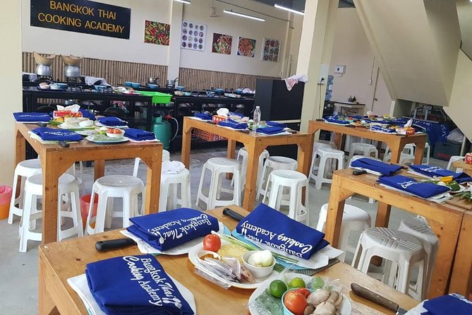 Choose 5 Dishes: Half-Day Cooking Class in Sukhumvit with Market Tour - Who This Class Fits Best (and Who Might Want a Different Option)