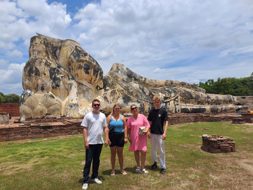 Colors of Ayutthaya: UNESCO Heritage 6 hour Bicycle Tour - Wat Chaiwatthanaram on the west bank: the temple finish that sticks