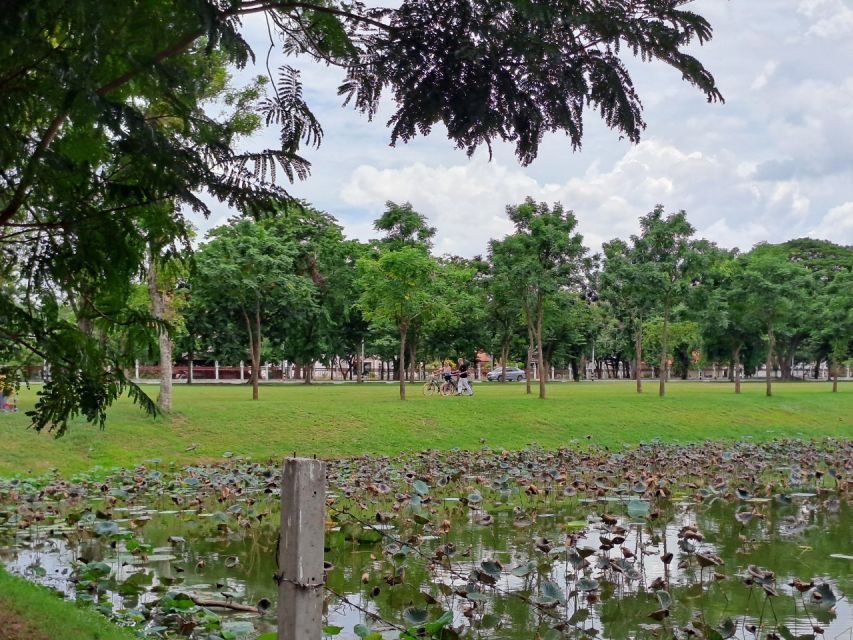 Colors of Ayutthaya: UNESCO Heritage 6 hour Bicycle Tour - School visit (when open): a quick human moment