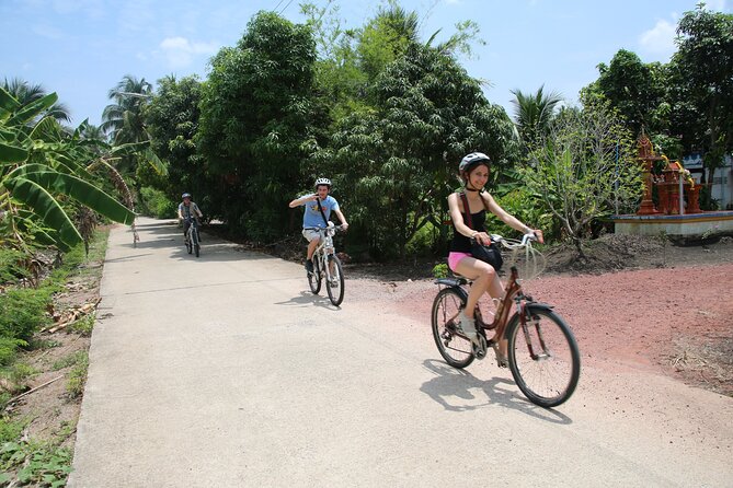 Colors of Damnoen Saduak from Bangkok - King Rama II Memorial Park: a gentle pause before you’re back in Bangkok