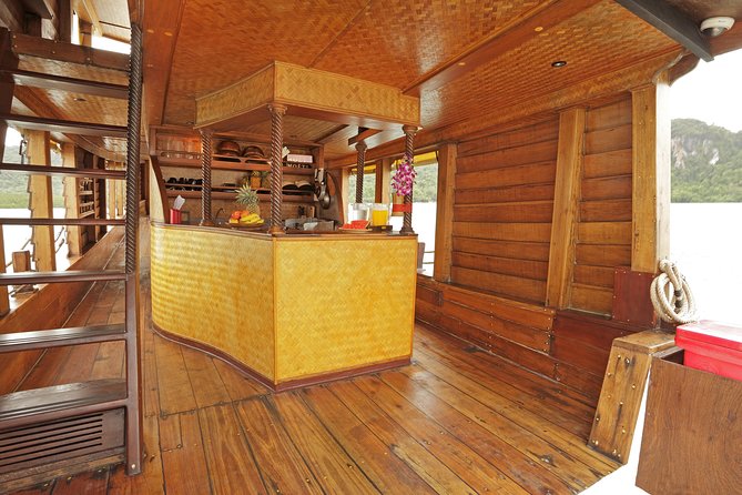 - Comfortable boat for cruising in Phang Nga Bay - The "Must-Do"! - Who this cruise suits best (and who might not)