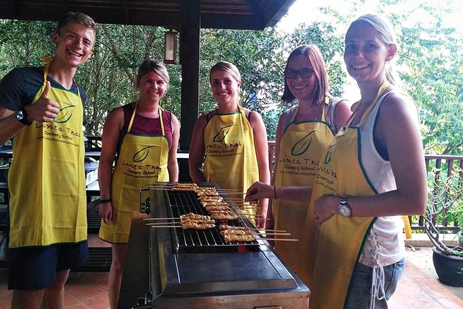 Cooking Class and Market Tour at Lanta Thai Cookery School on Koh Lanta - What You’ll Cook and Eat: Big Portions and Real Techniques