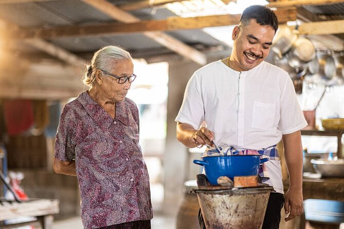 Cooking Class by Samui Native Instructor Geng and O Family - The Market Stop at Big Buddha Samui: Where Flavor Starts