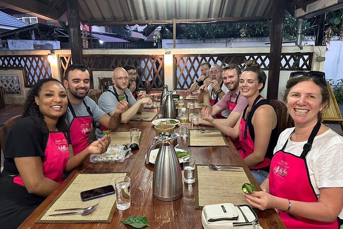 Cooking Class with Organic Farm in Chiang Mai - Cooking six dishes at your own station without losing the plot