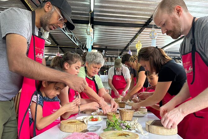 Cooking Class with Organic Farm in Chiang Mai - Understanding Thai curry paste vs curry (so you can cook it again)