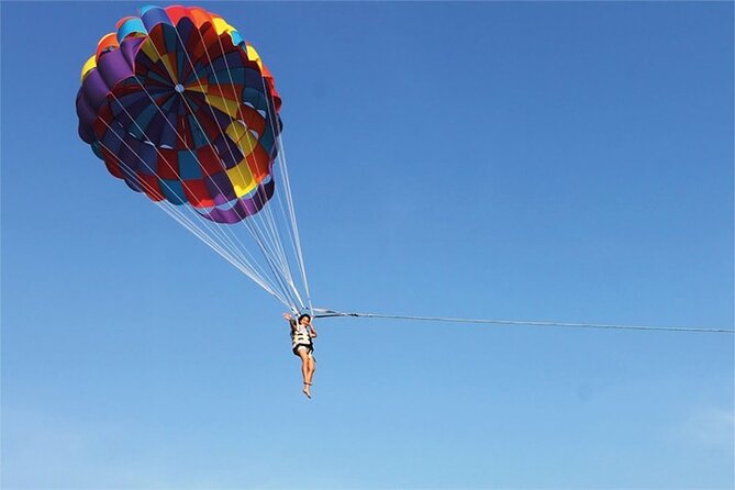 Coral Island speed boa-Parasailing and others activities choice - Koh Larn and Tawaen Beach: your downtime base