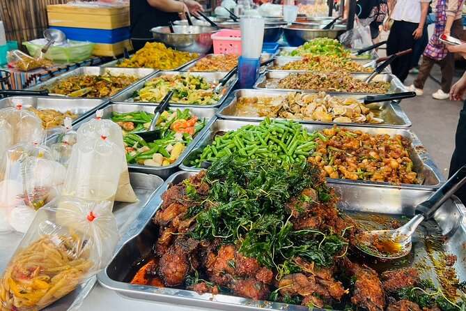 Culinary adventure in Mueang Non with Small group - Meeting at BTS National Stadium and the 1:00 pm timing