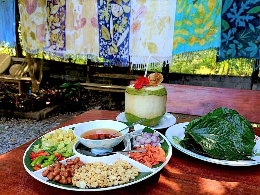 Cultural immersion: Thai cooking, rice farming, eco printing - Nakhon Nayok Fresh Market: Where You Get Oriented Fast