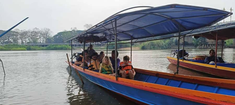 Cultural trekking and boat trip - Village time with Lahu and Akha communities