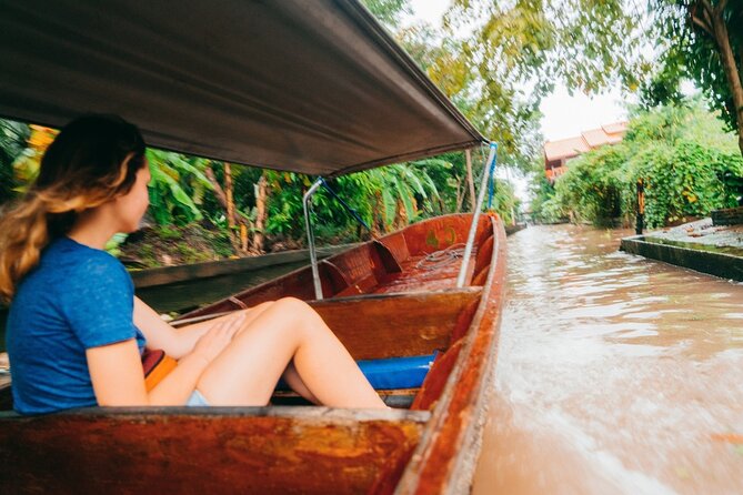Damnoen Saduak Floating Market & Ayutthaya Tour from Bangkok - Stop 2: Damnoen Saduak floating market by long-tail boat