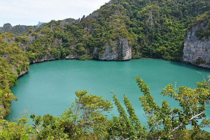 Day Tour to Angthong Marine Park by Insea Speedboat from Koh Samui - Stop 3–4: Phaluai Island lunch and sea-gypsy coastline time