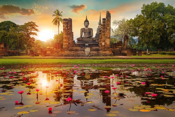 Discover Ayutthaya at Sunset: Historic Temples & River Cruise - Temple Stop 1: Wat Yai Chaya Mongkol (30 Minutes)