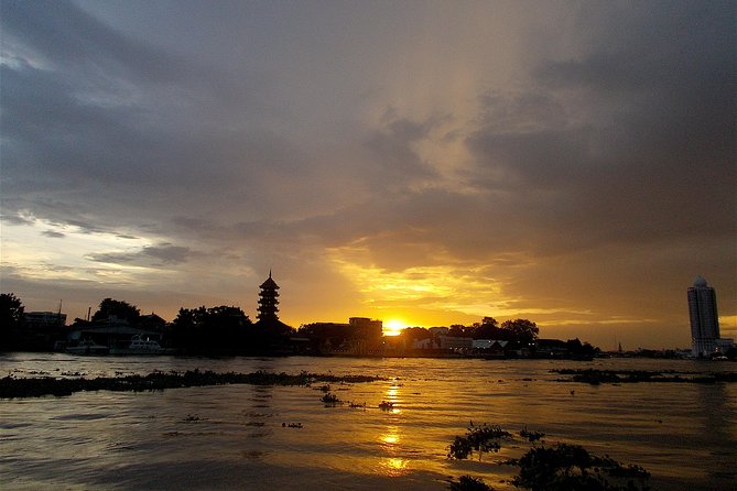 Discover Bangkok at Night 5-Hour Bike Tour with dinner - Why a 5:00 pm start beats Bangkok’s daytime chaos