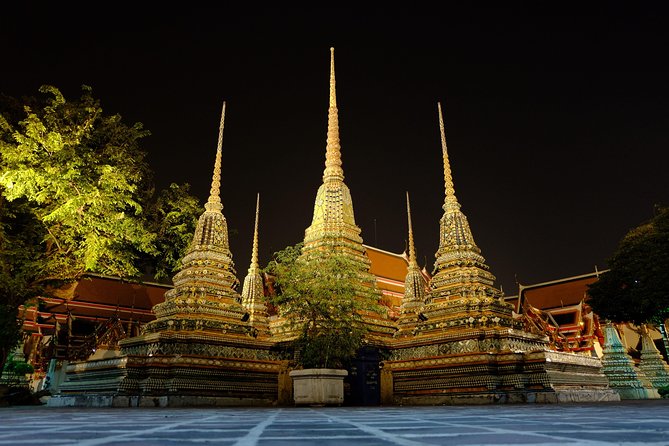 Discover Bangkok at Night 5-Hour Bike Tour with dinner - Chinatown street-food dinner: where the bike tour turns into a night out