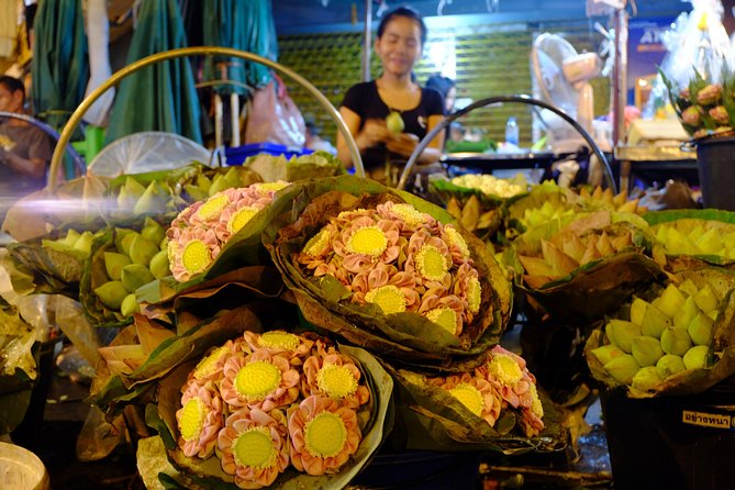 Discover Bangkok at Night 5-Hour Bike Tour with dinner - Wat Phra Chetuphon: temples and Thai massage origins, minus the reclining Buddha