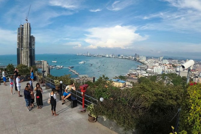 Discover Pattaya City Tour & Floating Market Experience(SHA Plus) - Wat Phra Yai (Big Buddha Temple): The Stop That Anchors the Day
