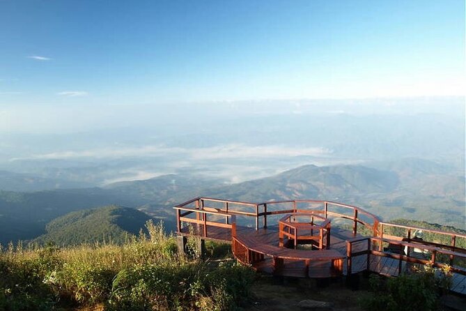 Doi Inthanon National Park with Nature Trail Trekking 1-Day Tour - King and Queen Chedis: gardens, pagodas, and breathing room