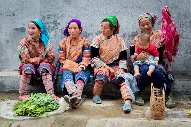 Doi Suthep and Hmong Hilltribe Half Day Tour in Chiang Mai - From Your Hotel to the Base: The Pickup That Matters
