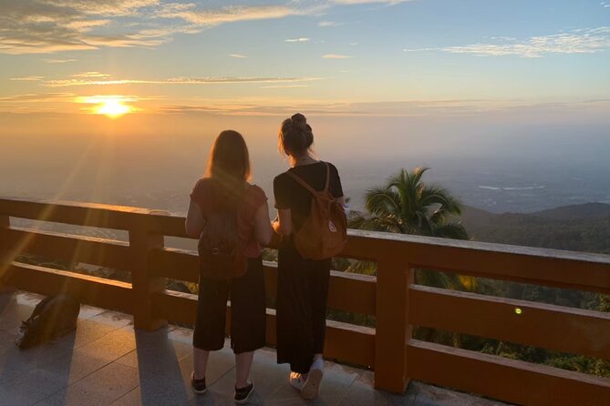 Doi Suthep and Wat Pha Lat Sunrise Private Tour – Half Day - Wat Phra That Doi Suthep: 306 steps, sunrise views, and calm temple energy