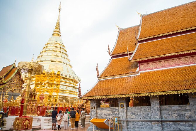 Doi Suthep and Wat Pha Lat Sunrise Private Tour – Half Day - The private guide effect (and why it changes your understanding)