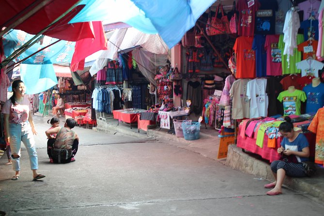 DON'T miss It ! Doi suthep temple+ Hmong village - What to wear, what to bring, and how to handle rainy mornings