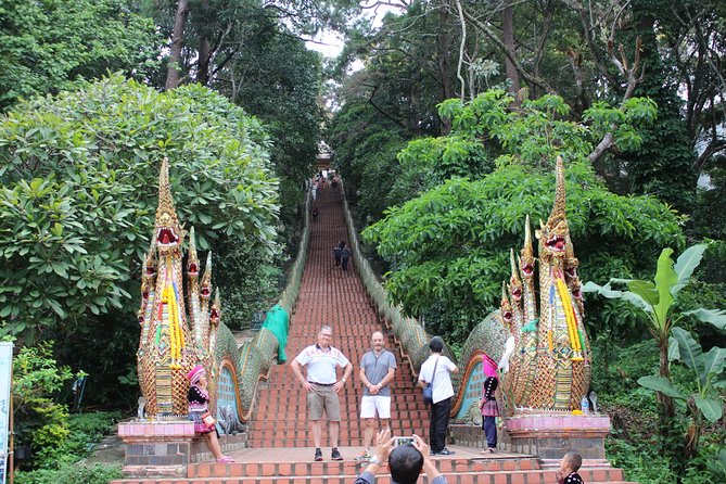 DON'T miss It ! Doi suthep temple+ Hmong village - Who this tour fits best (and who should think twice)