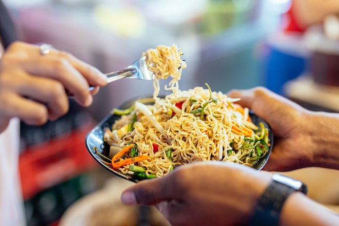 Drinks & Bites in Bangkok Private Tour - Stop 4: Soi Phetchaburi 5 and holy basil flavors you may not see elsewhere