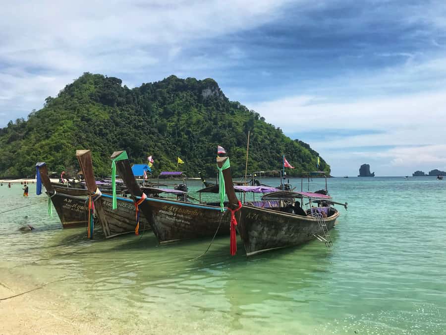 Early Bird Krabi 4 Islands from Phuket/Khaolak - Hong Islands and Koh Hong: lagoon swim plus the viewpoint effort