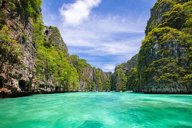 Early Bird Phi Phi Islands Tour From Phi Phi by Speedboat - Early 6:30 a.m. start: how it changes the whole Phi Phi day
