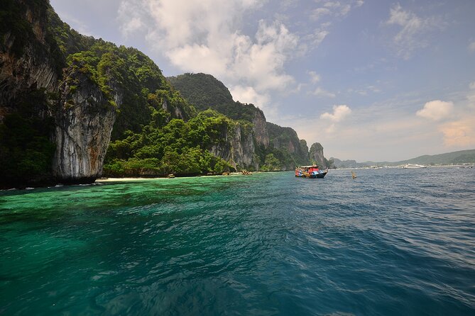 Early Bird Phi Phi Islands Tour From Phi Phi by Speedboat - Viking Cave: a famous stop with a specific purpose