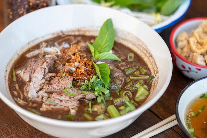 Eat Like a Local Food Tour in Hua Hin - Stop 3: Regional Food Exploration at Local Restaurants (Esaan, North, Central)