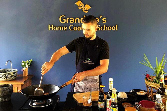 Evening Cooking Class in Traditional Pavilion with Beautiful Garden - Chiang Mai - Evening Thai Cooking in Chiang Mai’s Garden Pavilion