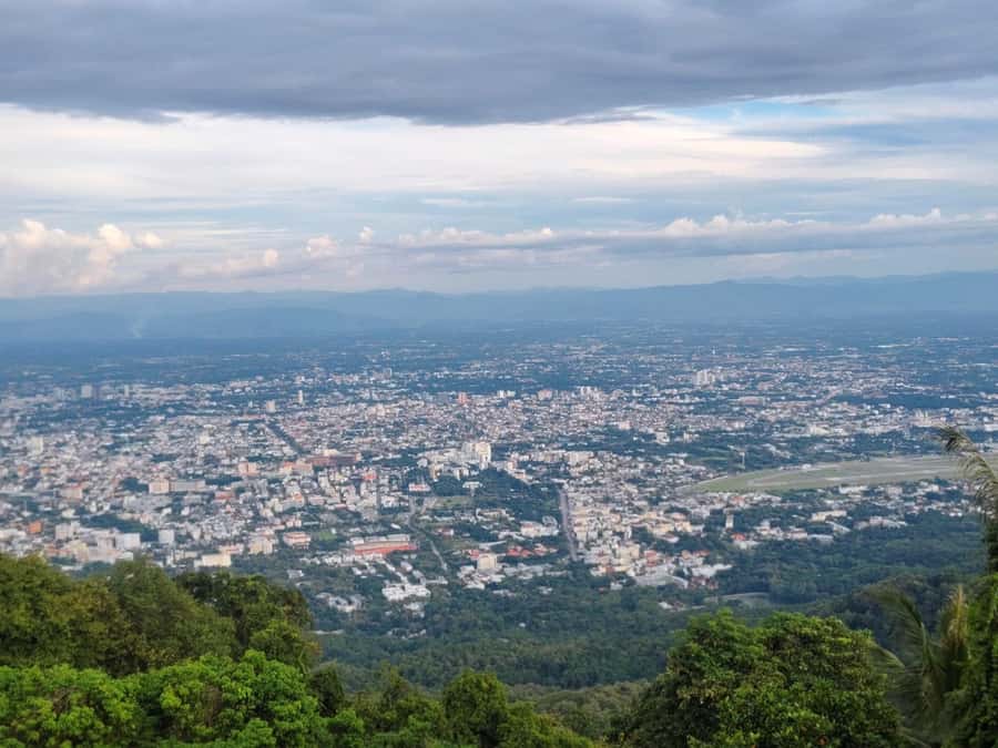 Ex-monk city & temples walking tour: (3.5 hours / 1.7 km.) - Getting the Most Out of the Walking Portion (About 1.5–1.7 km Total)