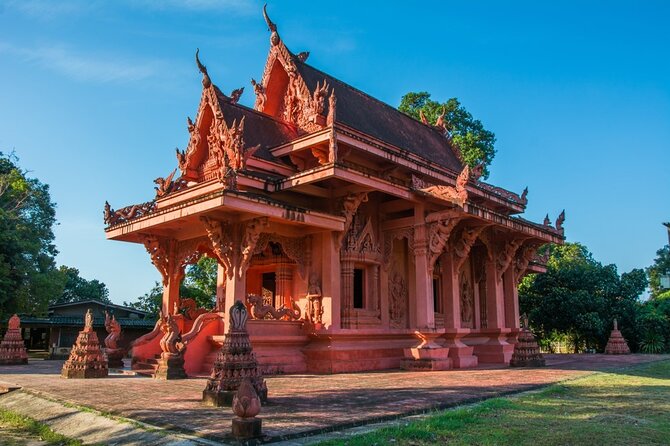 Exclusive Koh Samui: Private Driver & Car Experience - Tarnim Magic Garden and Wat Plai Laem: where extra entry fees can appear