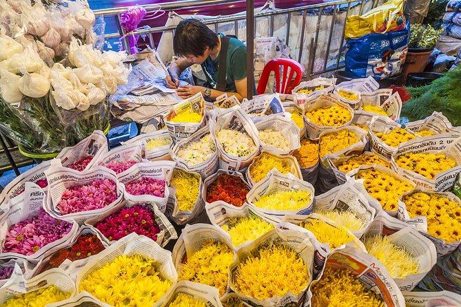 Experience Bangkok at Night with Streetfood Dinner & Foot Massage - Khao San Road at night: backpacker chaos with context